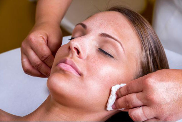 What Does a Chemical Peel Do?